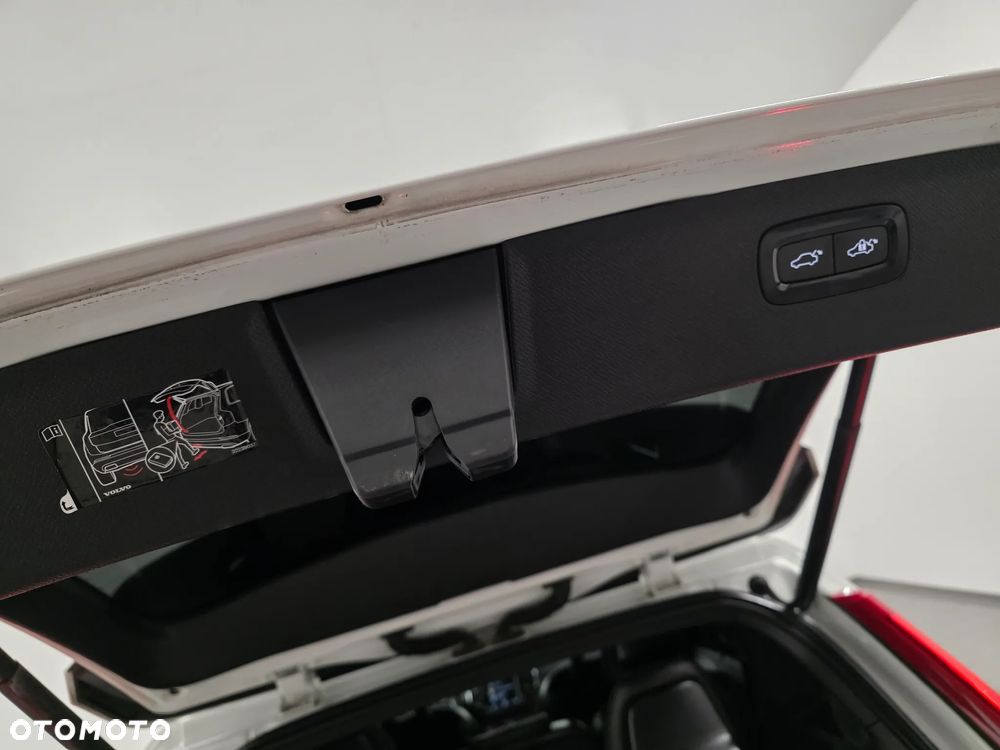 Volvo XC 90 B5 D AWD Geartronic RDesign - 40