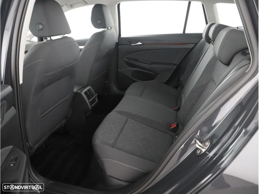 VW Golf 1.5 eTSI Style DSG - 20
