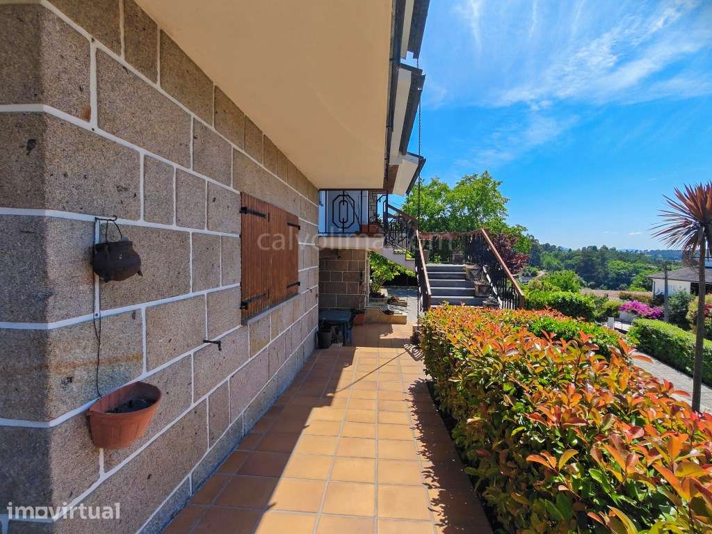 Moradia para venda próxima do centro da Vila de Melgaço - Grande imagem: 5/29