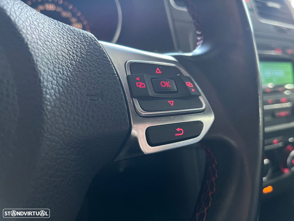 VW Golf 2.0 GTi - 24