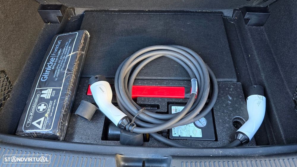 MG MG4 64 kWh Luxury - 60