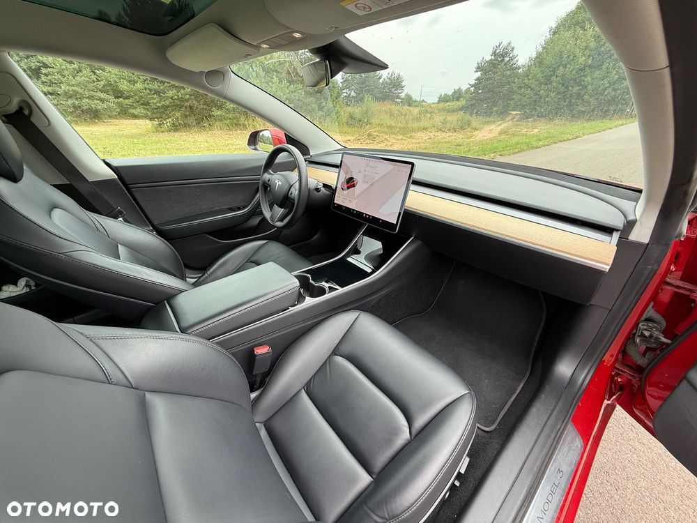 Tesla Model 3 Langstreckenbatterie Allradantrieb Dual Motor - 7