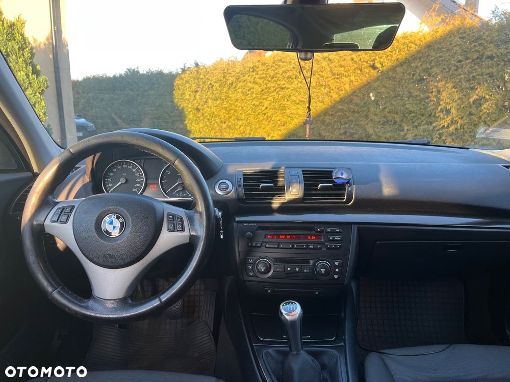 BMW Seria 1 116i - 5