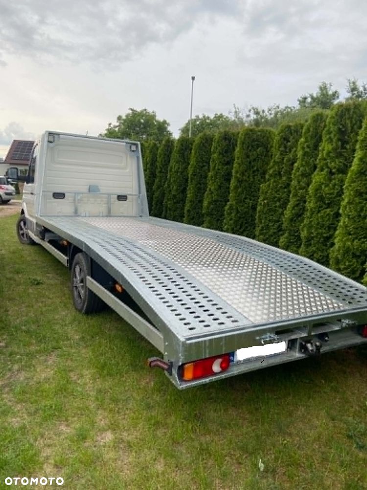 Volkswagen Crafter - 2