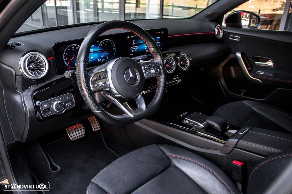 Mercedes-Benz A 250 e AMG Line - 26