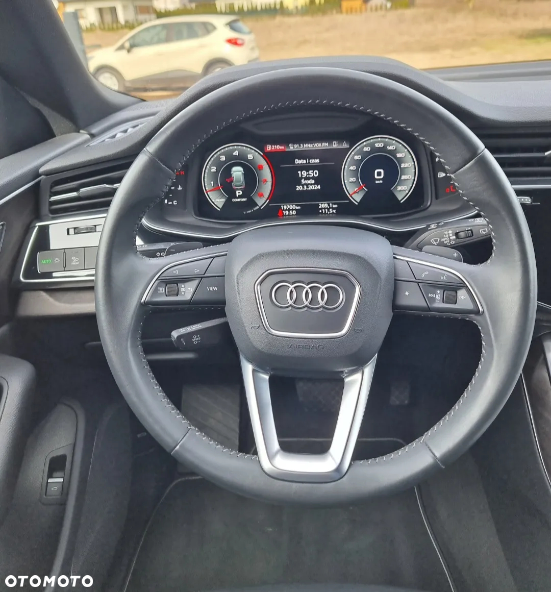 Audi Q8 55 TFSI quattro tiptronic - 17