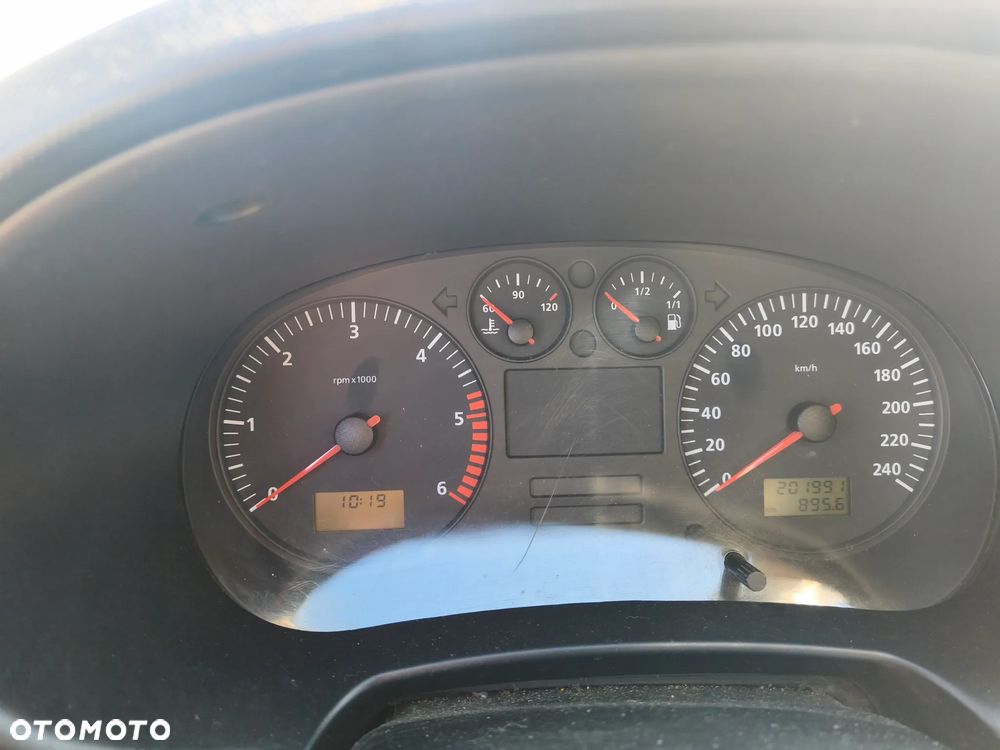 Seat Leon 1.9 TDI Signo - 6