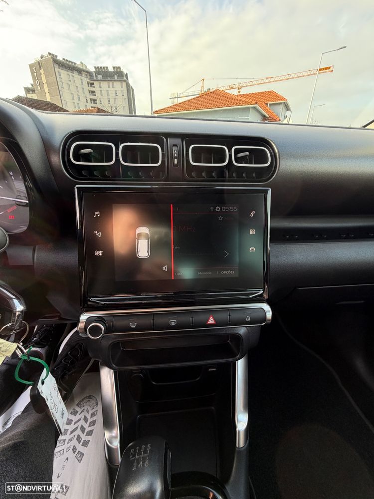 Citroën C3 Aircross 1.2 PureTech Shine Pack - 32