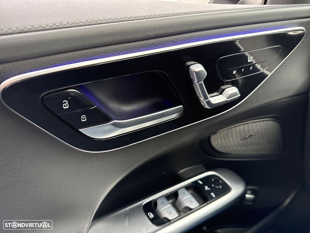 Mercedes-Benz C 300 d AMG Line - 22