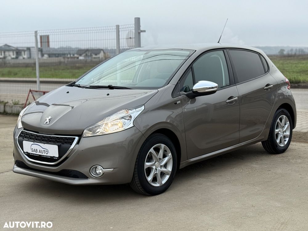 Peugeot 208 82 PureTech Style - 2