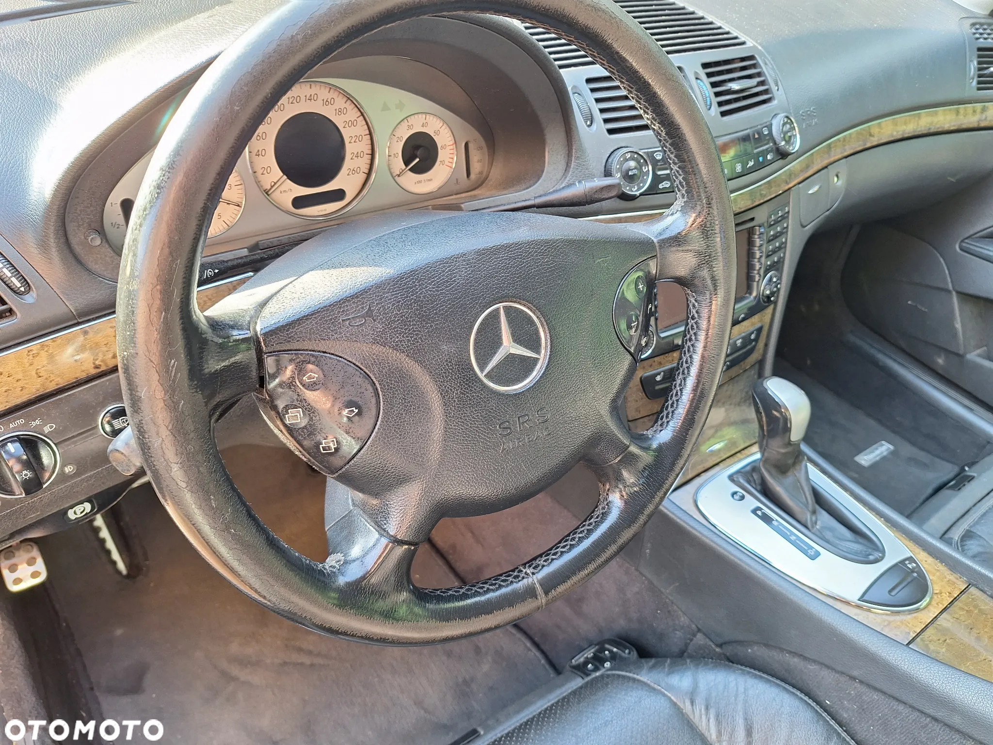 Mercedes-Benz Klasa E 320 4-Matic T Avantgarde - 5