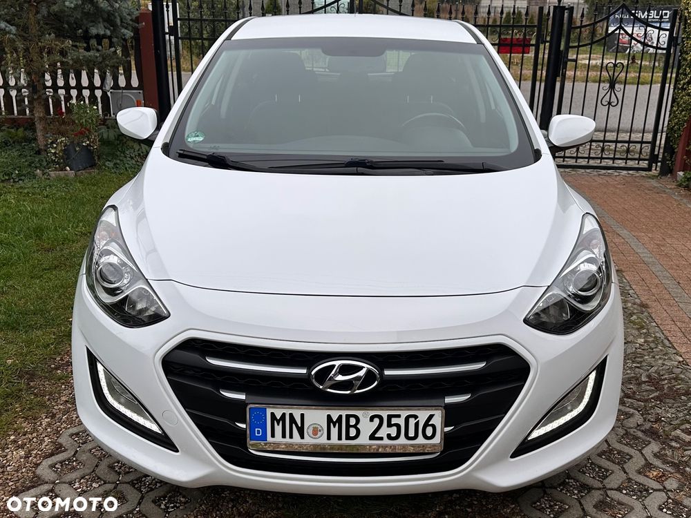 Hyundai i30 1.4 YES - 13