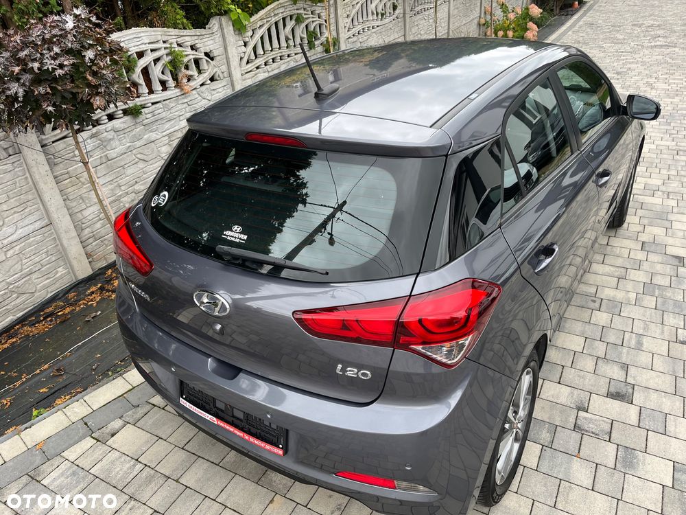 Hyundai i20 - 17