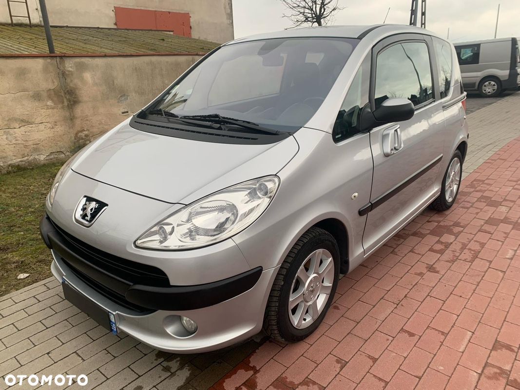 Peugeot 1007 1.4 Trendy - 1
