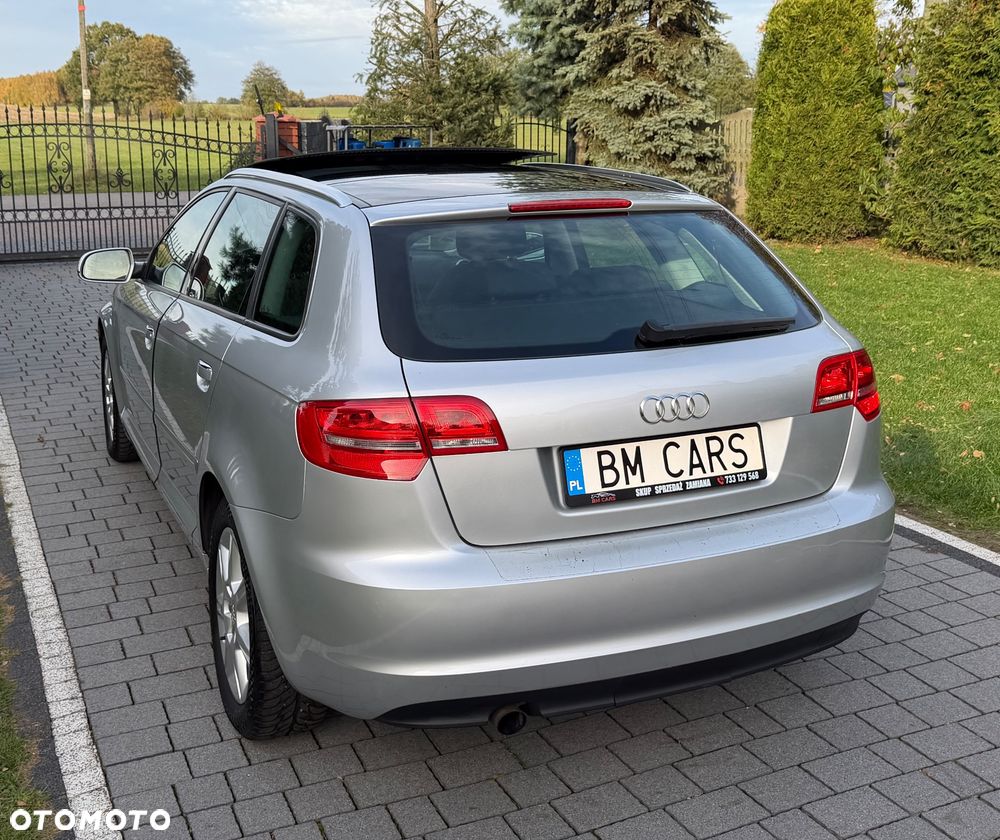 Audi A3 Sportback 2011 photo 3