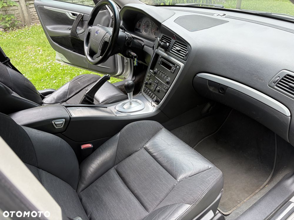 Volvo V70 2.4 Momentum - 20