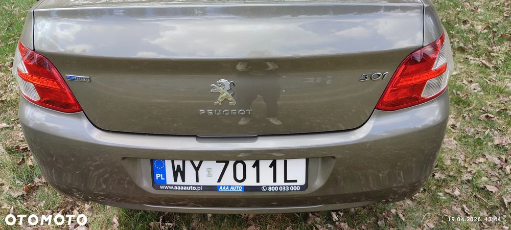 Peugeot 301 1.2 Pure Tech Access - 8