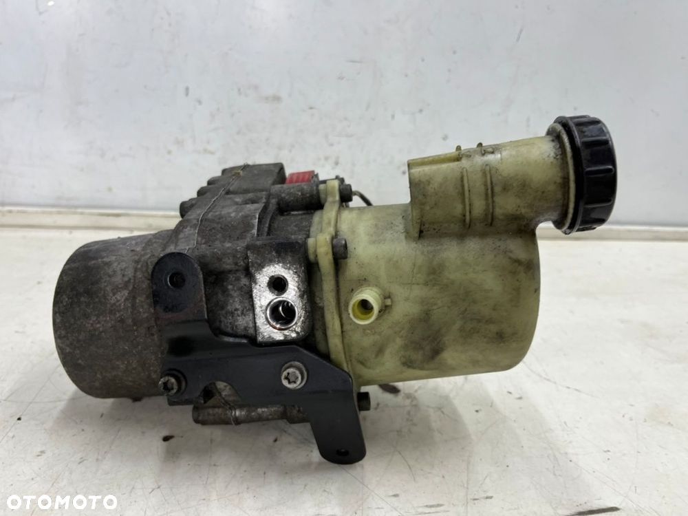 Pompa wspomagania Dacia Logan I Sandero I 04-12r. pompa hydrauliczna 491105358r - 2