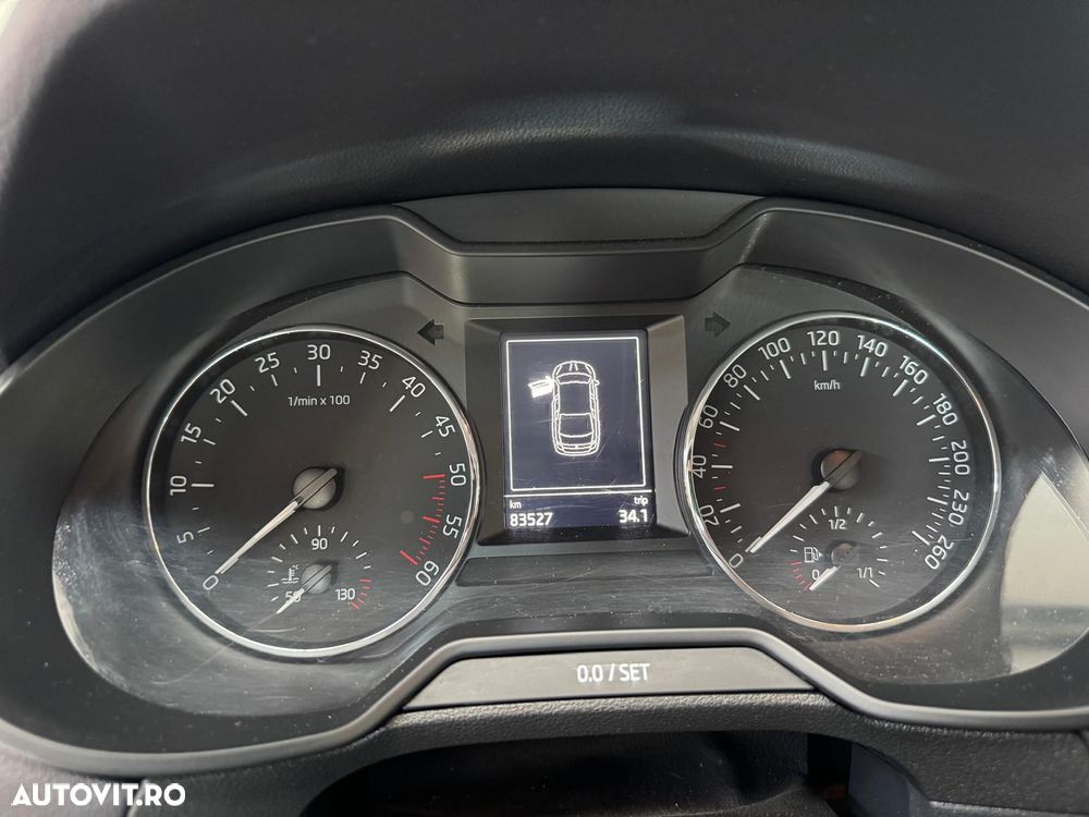 Skoda Octavia 2.0 TDI Style - 8