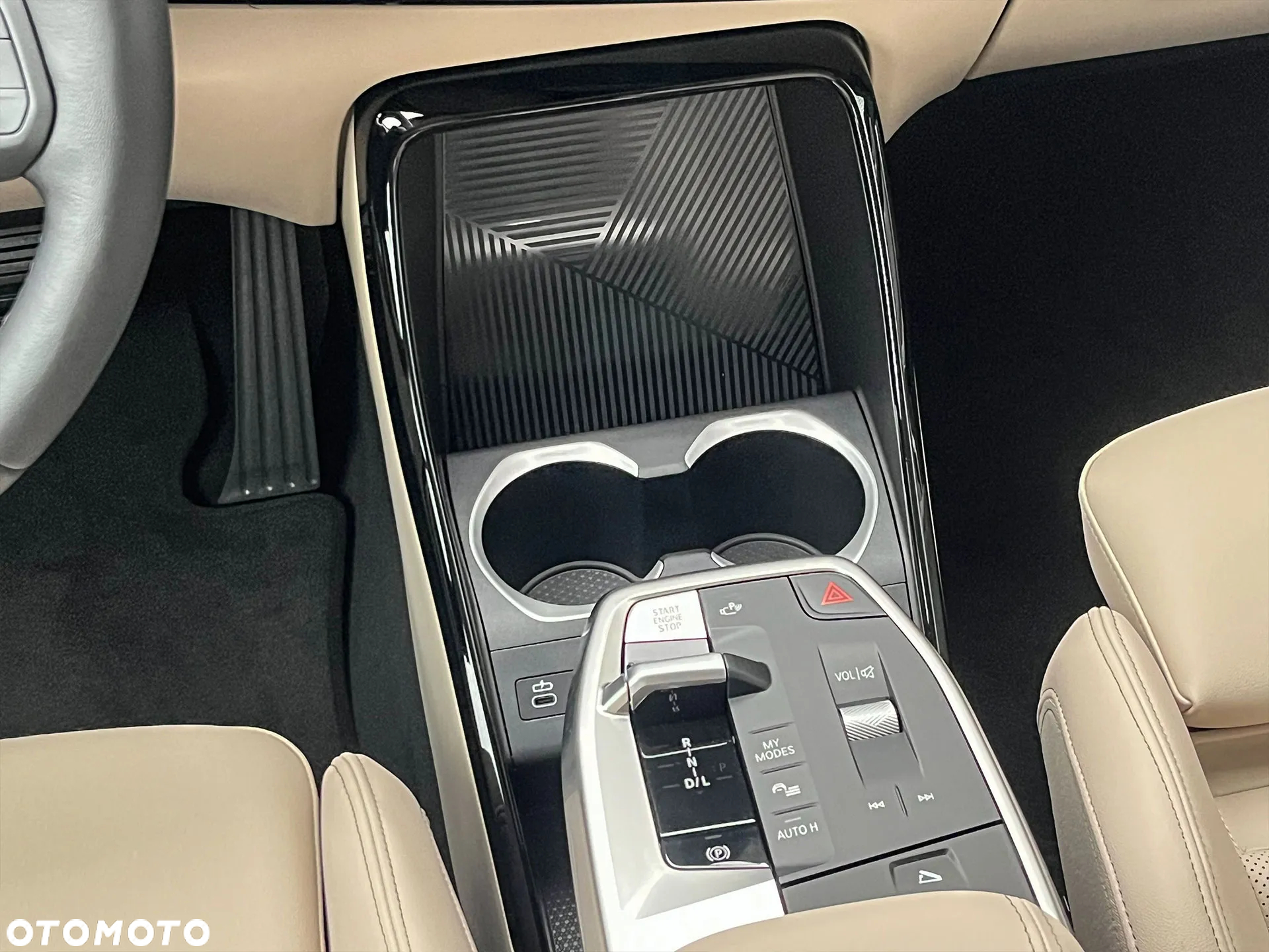 BMW X1 sDrive18d xLine - 24