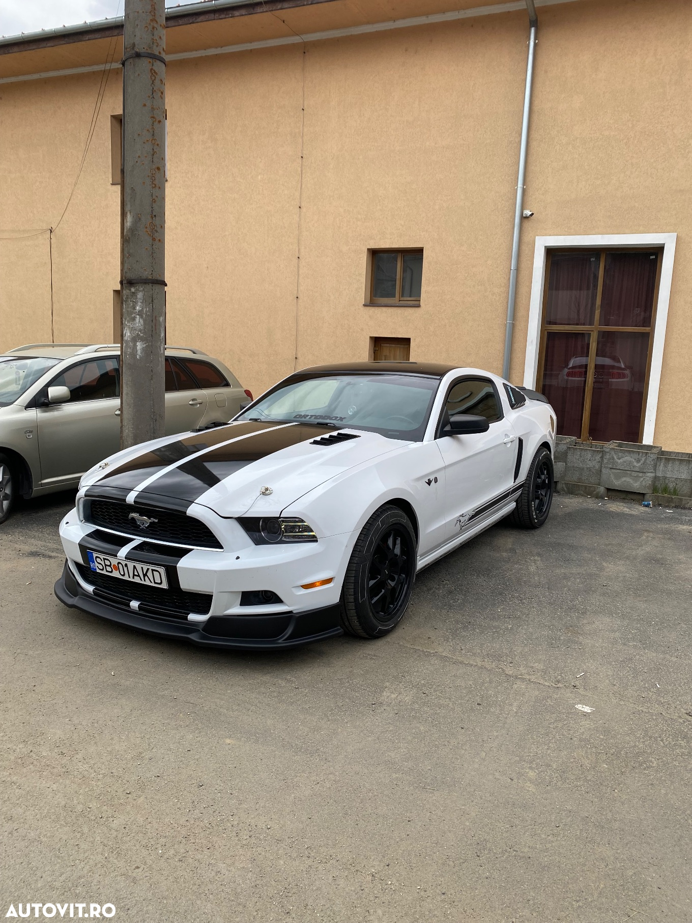 Ford Mustang - 7