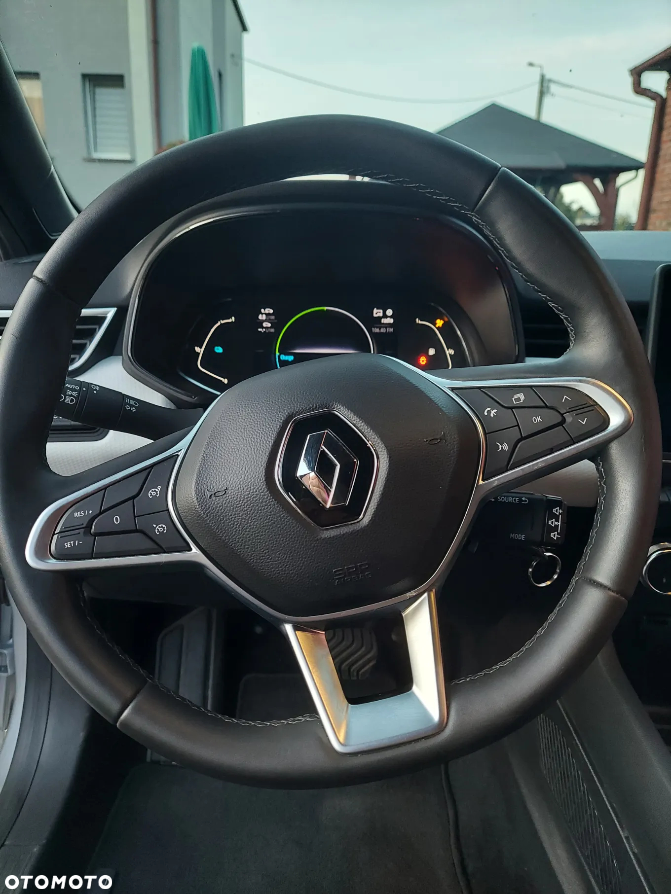 Renault Clio E-TECH Full Hybrid 145 EQUILIBRE - 14