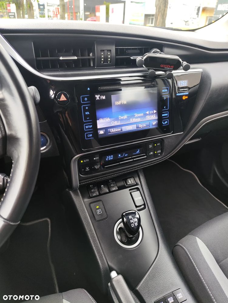 Toyota Auris - 7