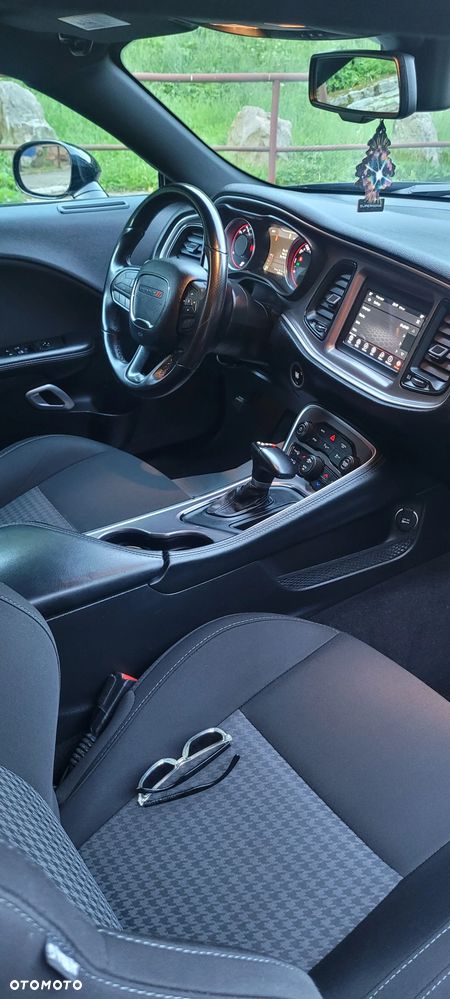 Dodge Challenger 5.7 R/T - 10