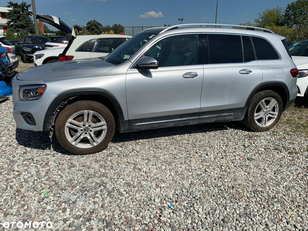 Mercedes-Benz GLB 250 4-Matic 8G-DCT - 7