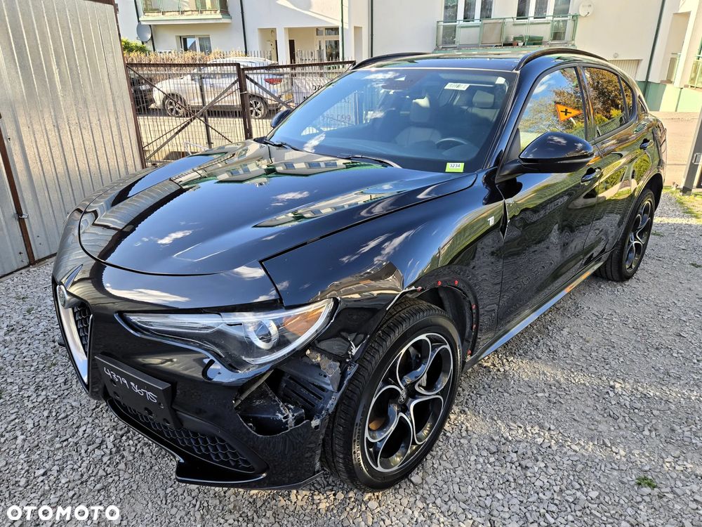 Alfa Romeo Stelvio 2.0 Turbo 16V AT8-Q4 Ti - 7