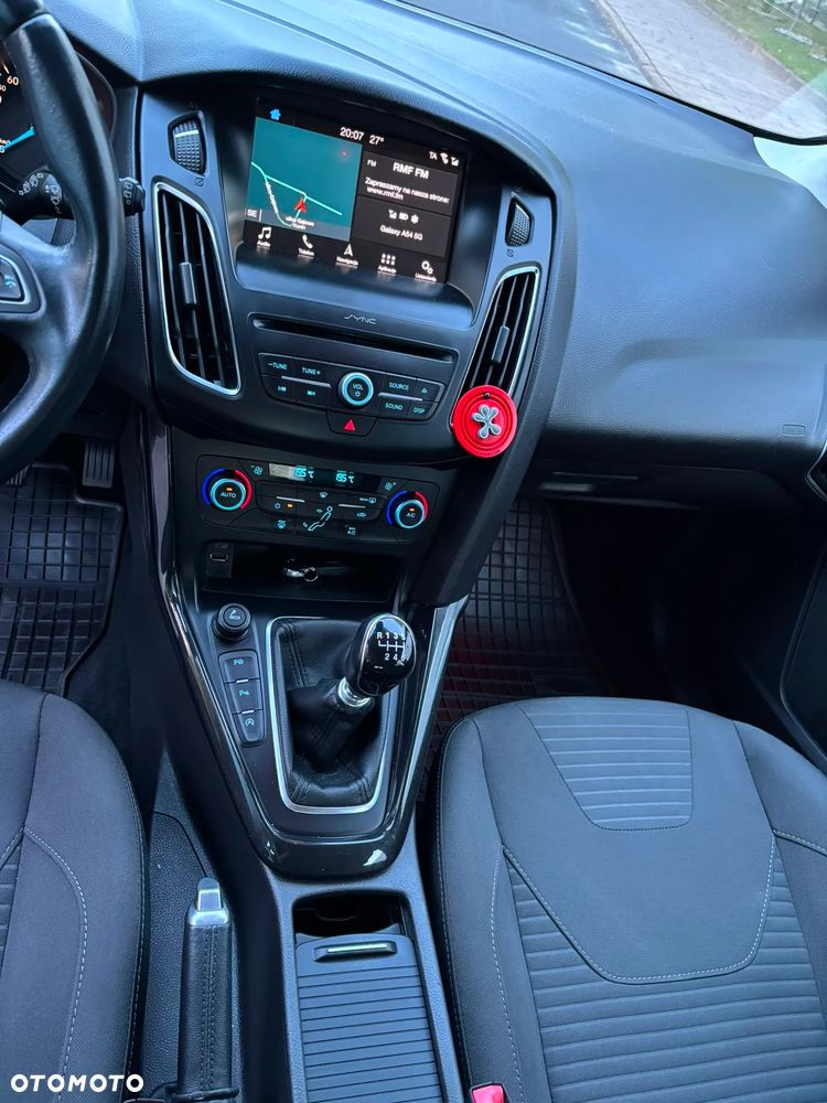 Ford Focus 1.0 EcoBoost Active Business - 18