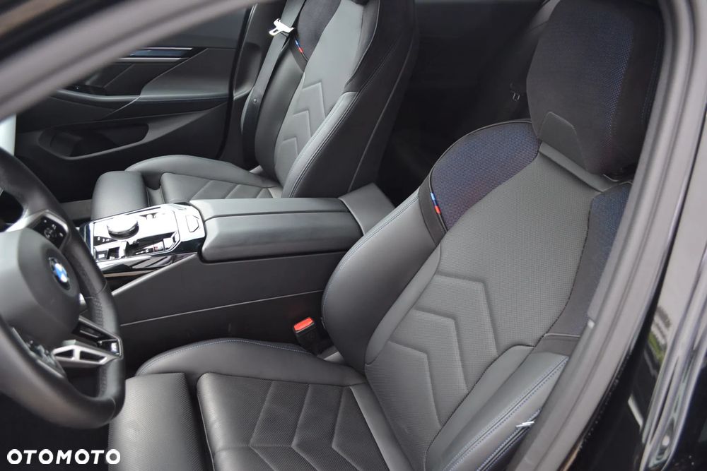 BMW Seria 5 520d xDrive mHEV M Sport - 14