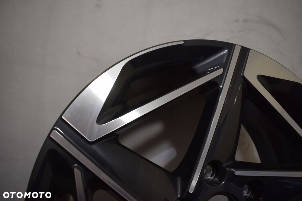 Felga aluminiowa Hyundai 7,5Jx18 5x114,3 ET55 Wysyłka gratis! - 2