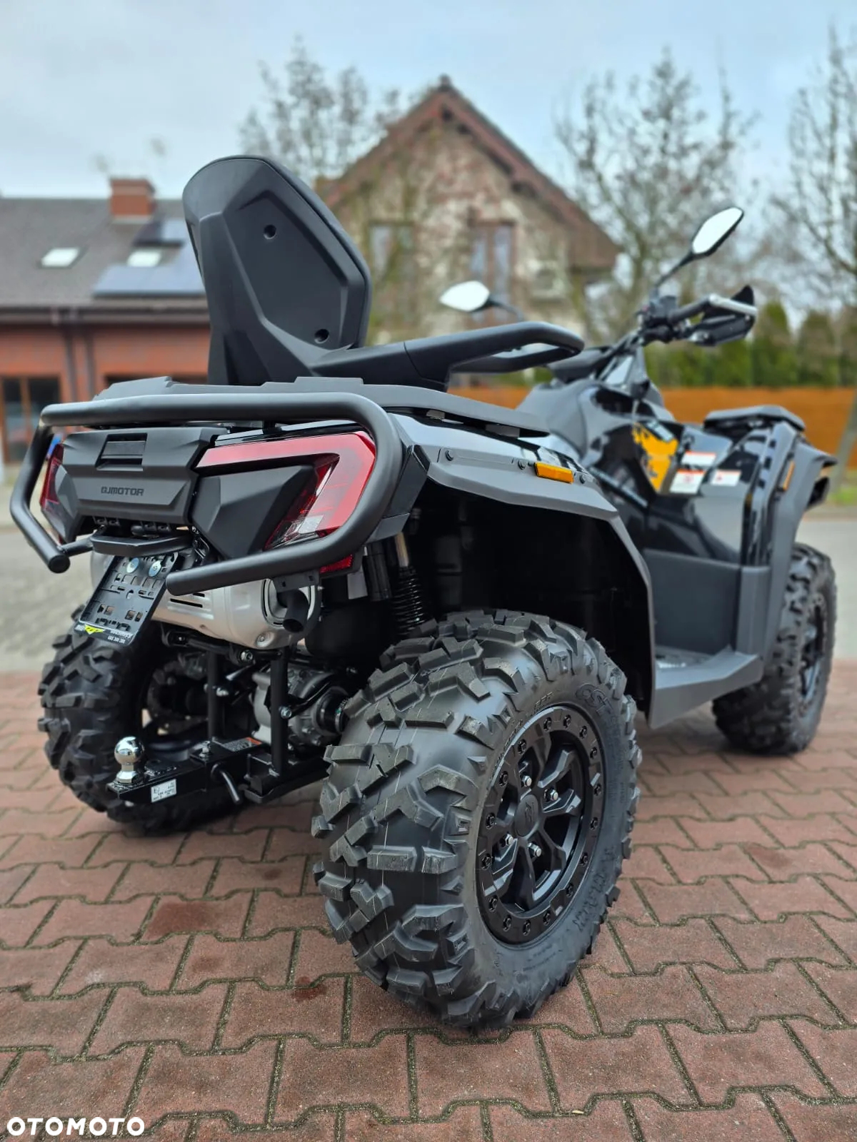 QJMOTOR SFA 1000 - 3