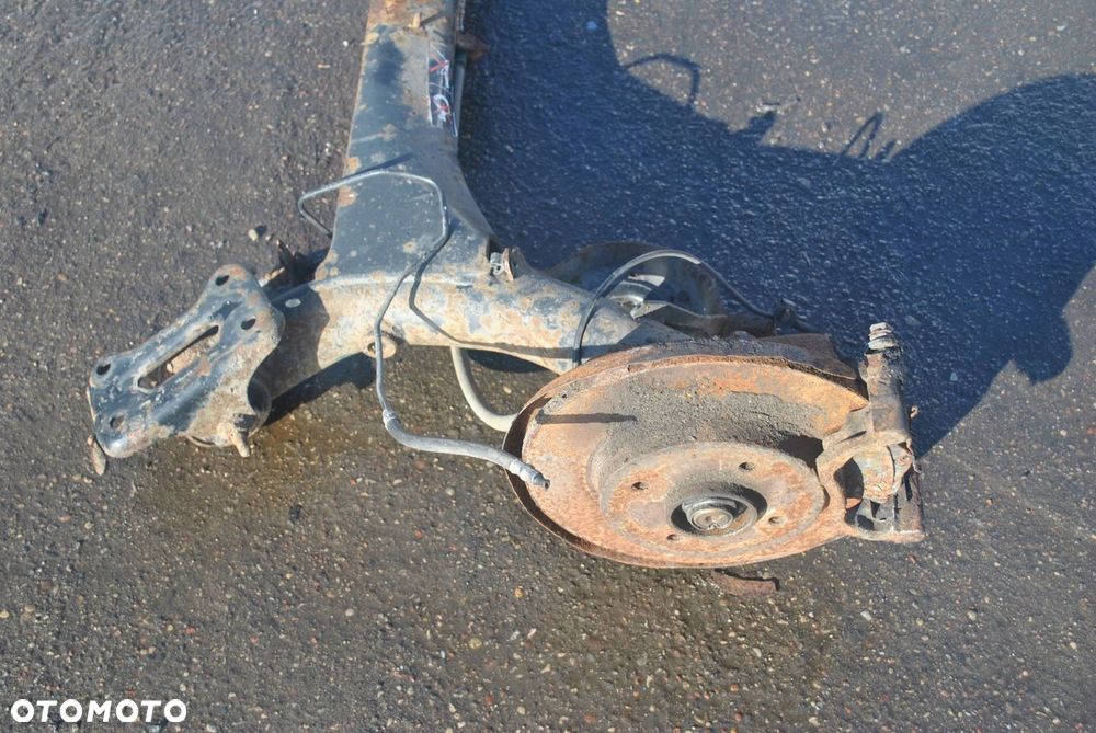BELKA ZAWIESZENIA TYLNA CITROEN C4 II B7 - 2