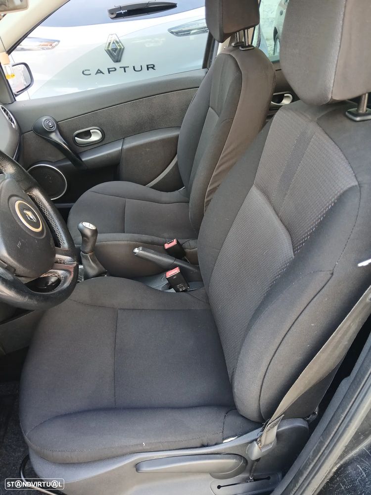 Renault Clio 1.5 dCi Dynamique - 14
