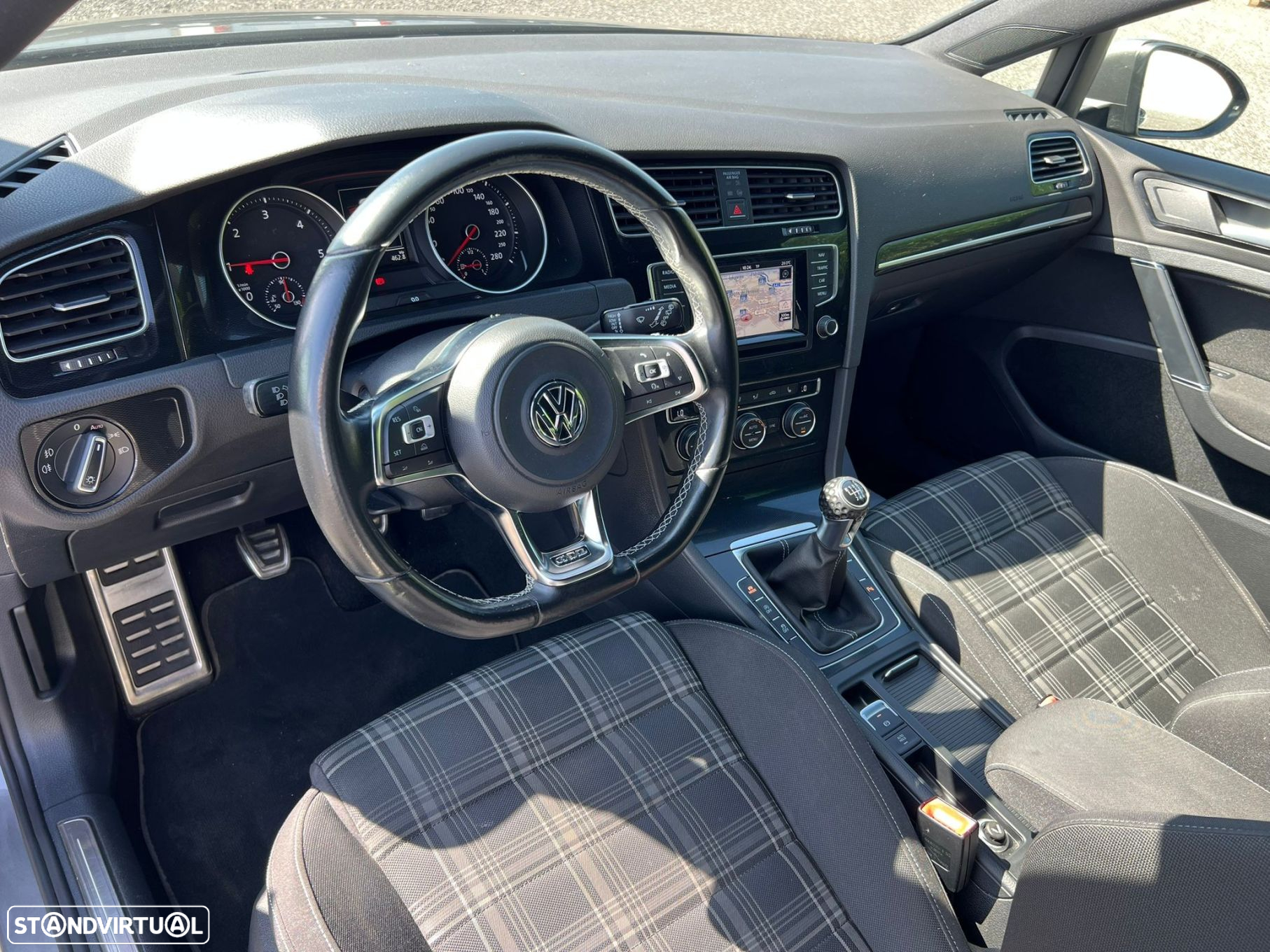 VW Golf 2.0 TDI GTD - 6
