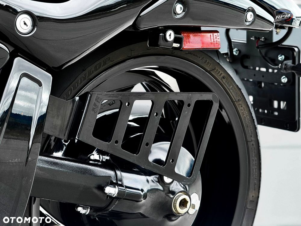 Suzuki Boulevard - 35