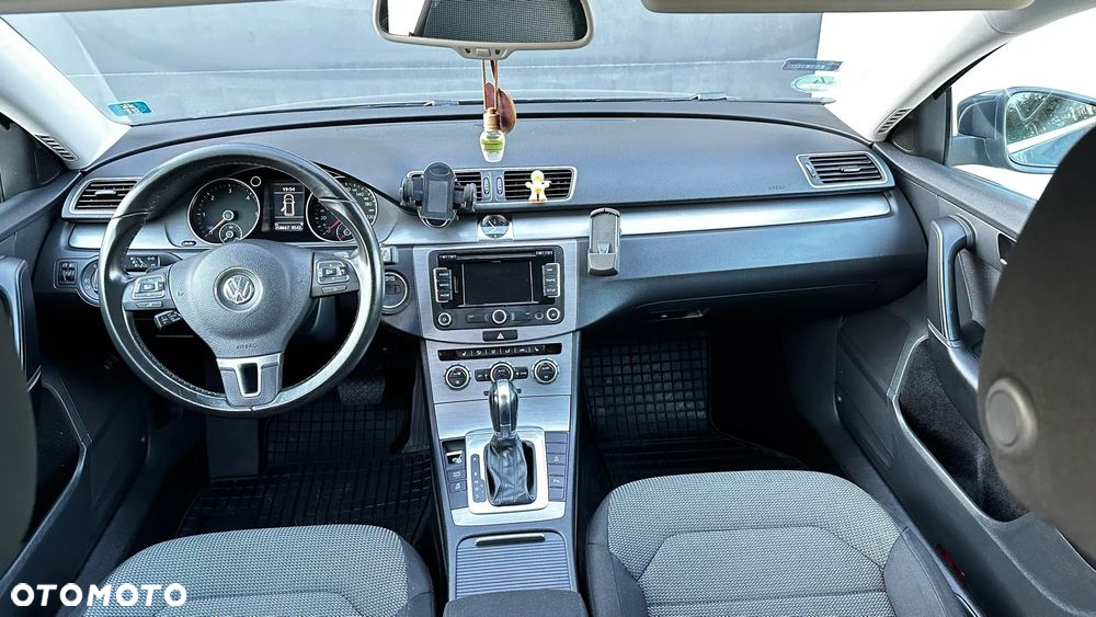 Volkswagen Passat - 7