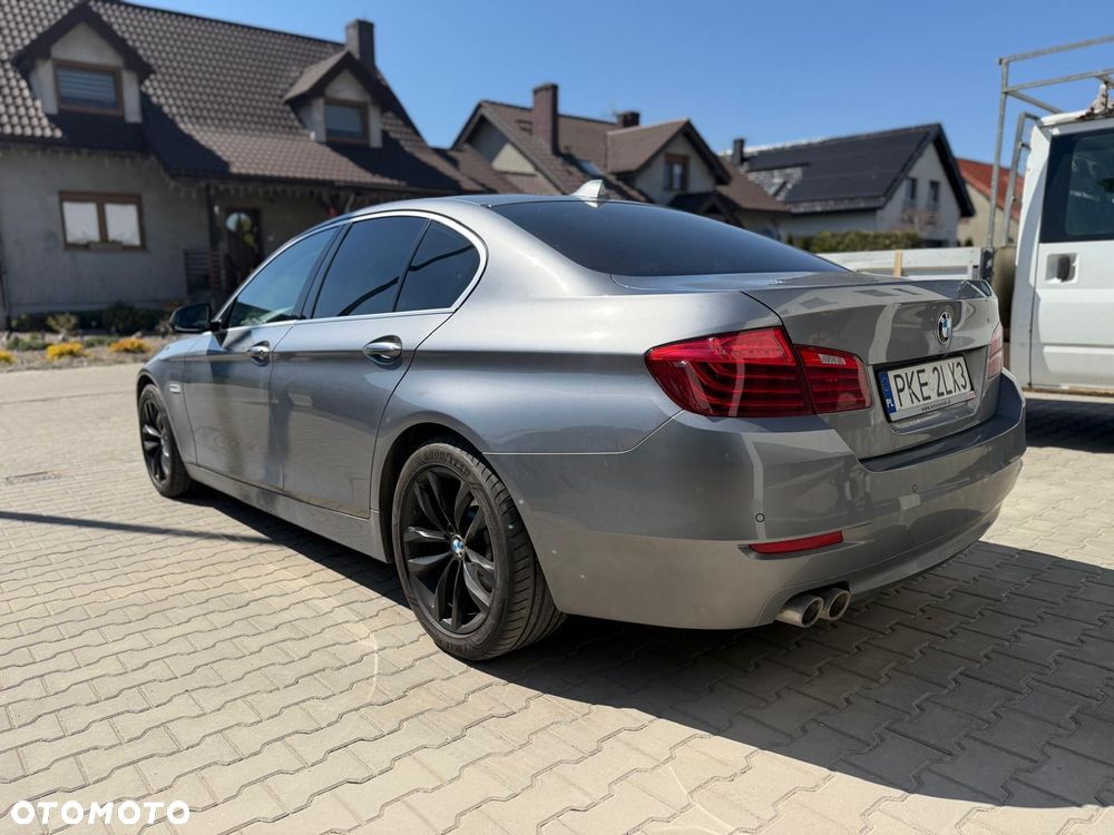 BMW Seria 5 520d xDrive Luxury Line - 4
