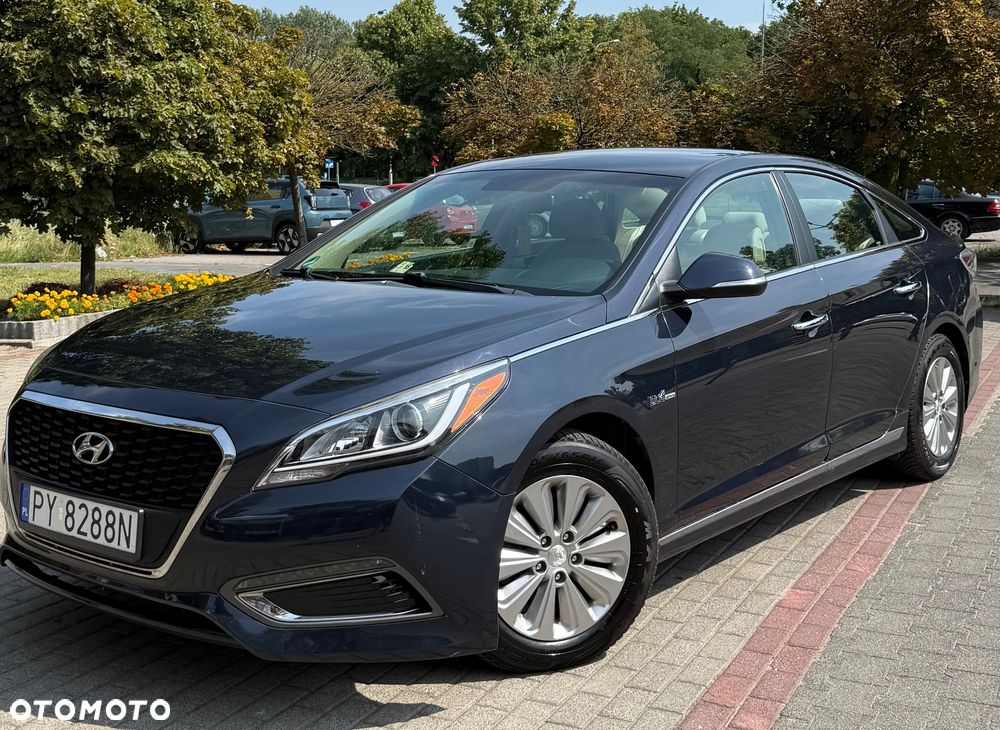 Hyundai Sonata - 9