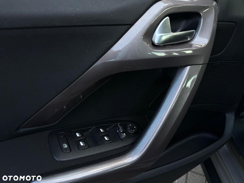 Peugeot 2008 120 VTI Active - 16