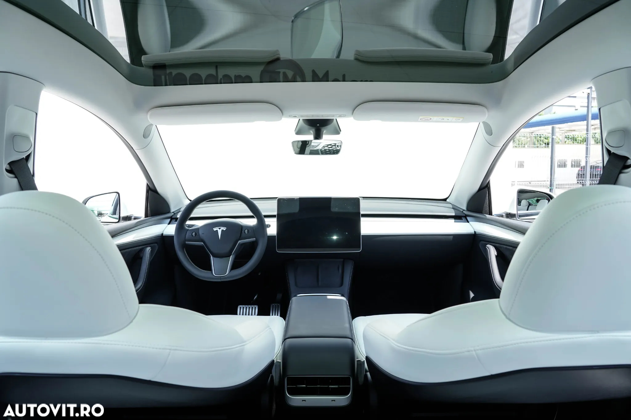 Tesla Model Y Performance Dual Motor AWD - 7