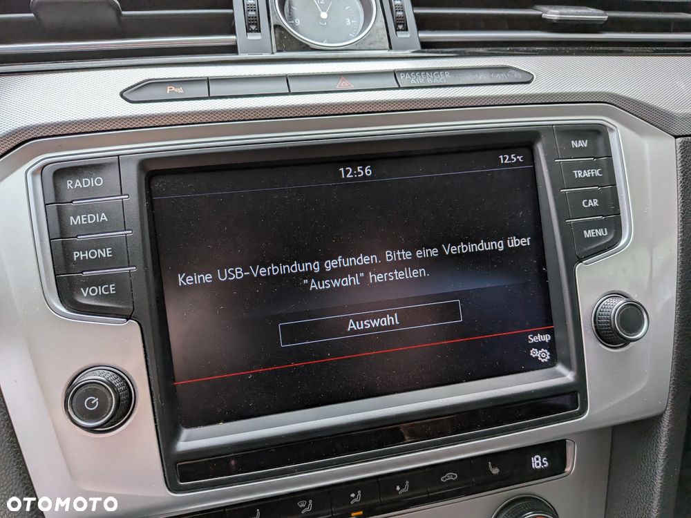 Volkswagen Passat 2.0 TDI (BlueMotion Technology) Comfortline - 22