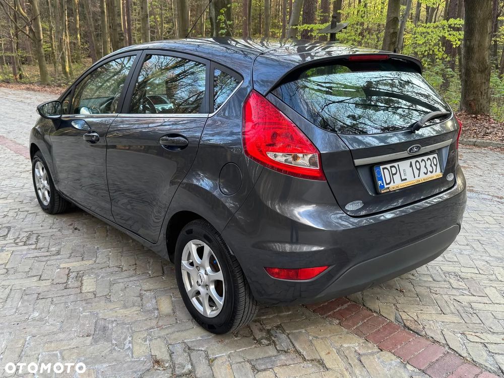 Ford Fiesta 1.6 Titanium - 11