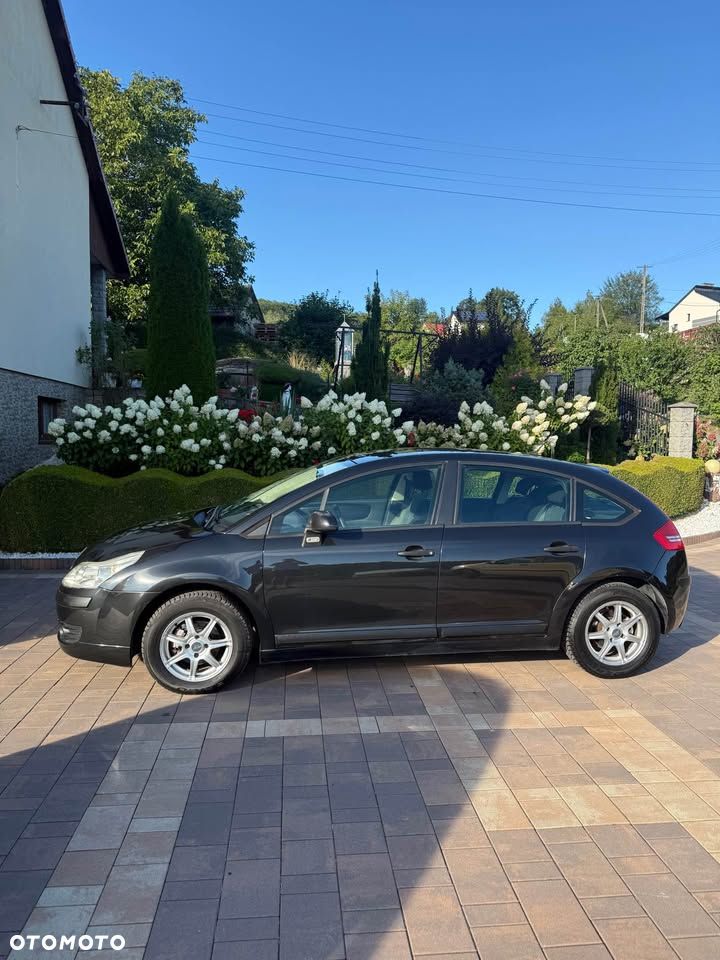 Citroen C4 2006 photo 4