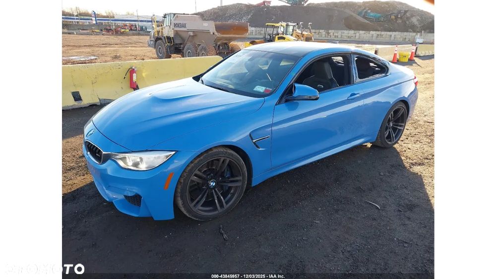 BMW M4 - 2