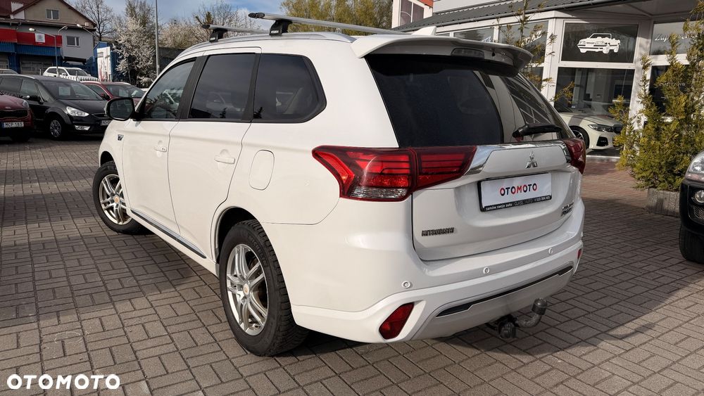 Mitsubishi Outlander - 28