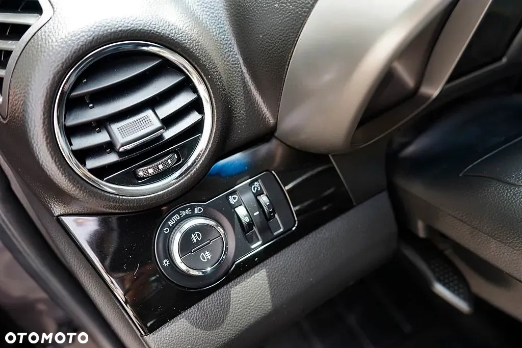 Chevrolet Orlando - 23