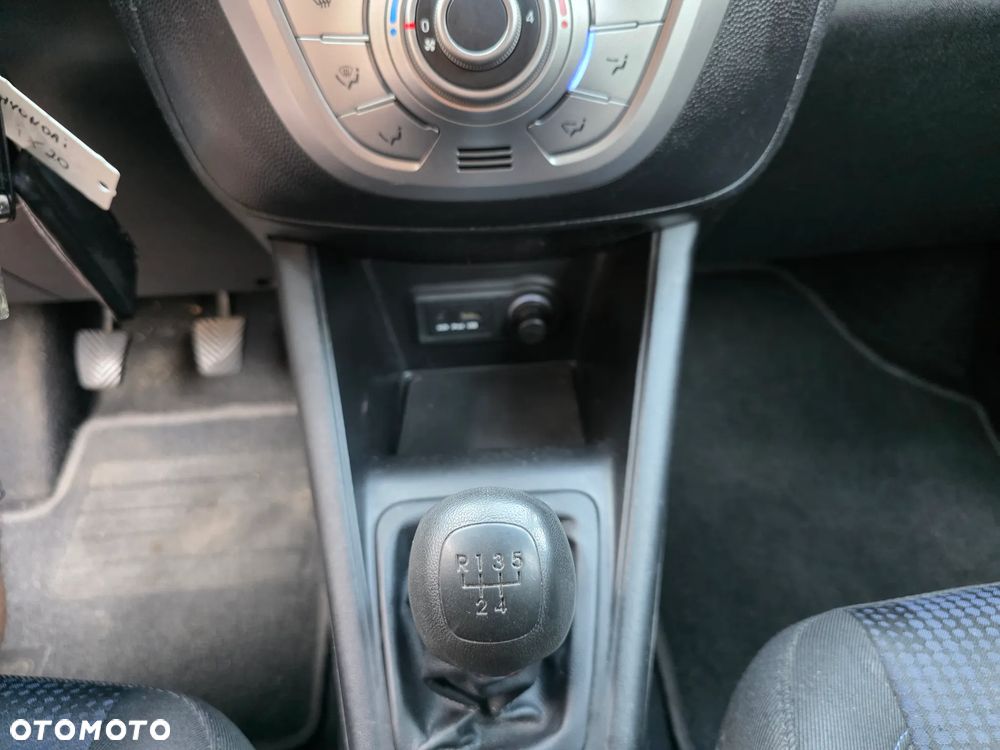 Hyundai ix20 1.4 Trend - 13